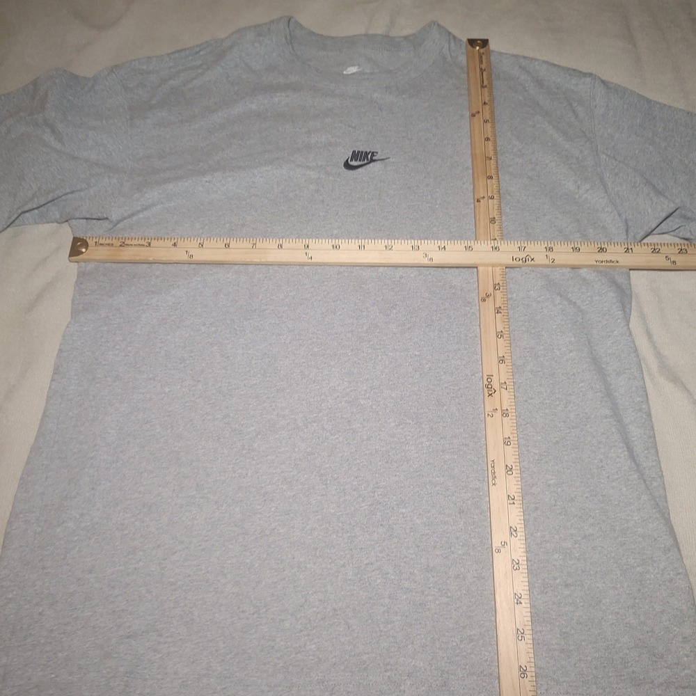 Nike Mens Loose Fit Embroidered Swoosh Logo T-Shirt Heather Grey Medium RN56323